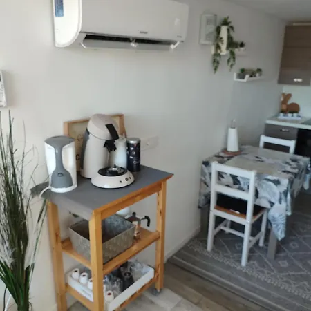 Studio Avec Terrasse * Cagnes-sur-Mer